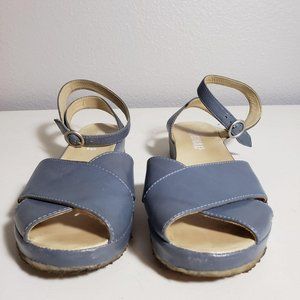 Clark Originals Vanilla Cream blue leather sandals